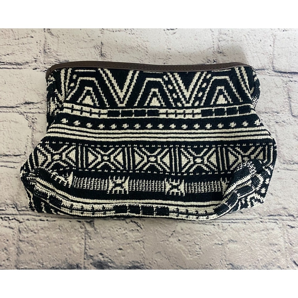 NWT Thirty-One Womens Reversible Pouch Black White Rio Weave Zip Around Classic